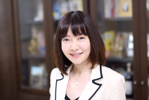 著者:西沢尚子